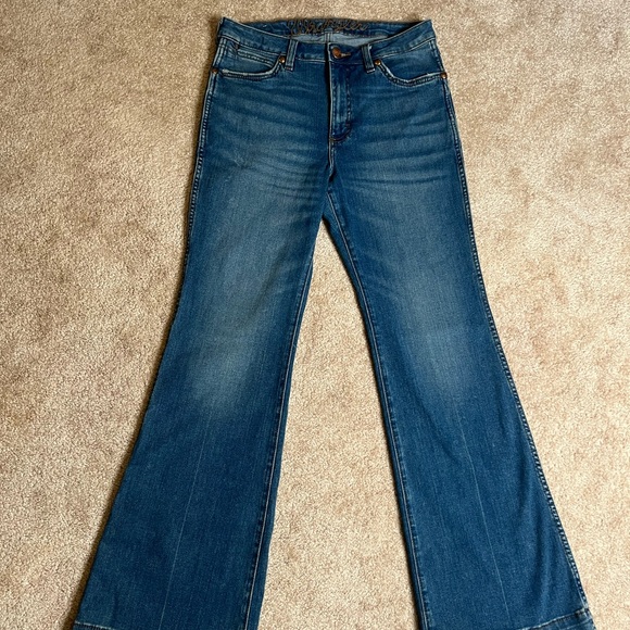 Wrangler Denim - Wrangler Retro Women’s Flare Jeans - Size 30x34